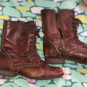 Steve Madden combat boots size 11